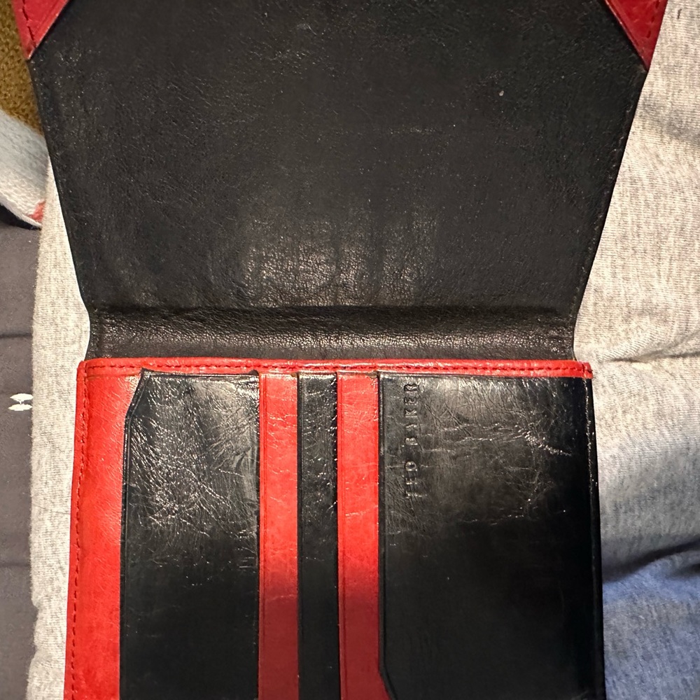 Men’s Wallet - Picture 2 of 3